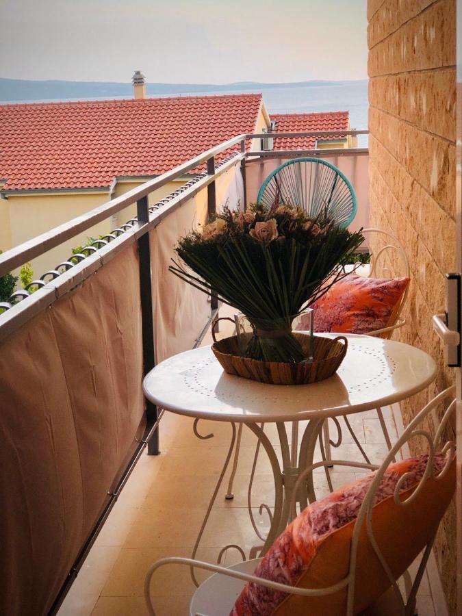 Villa Del Mar Omis Exterior photo